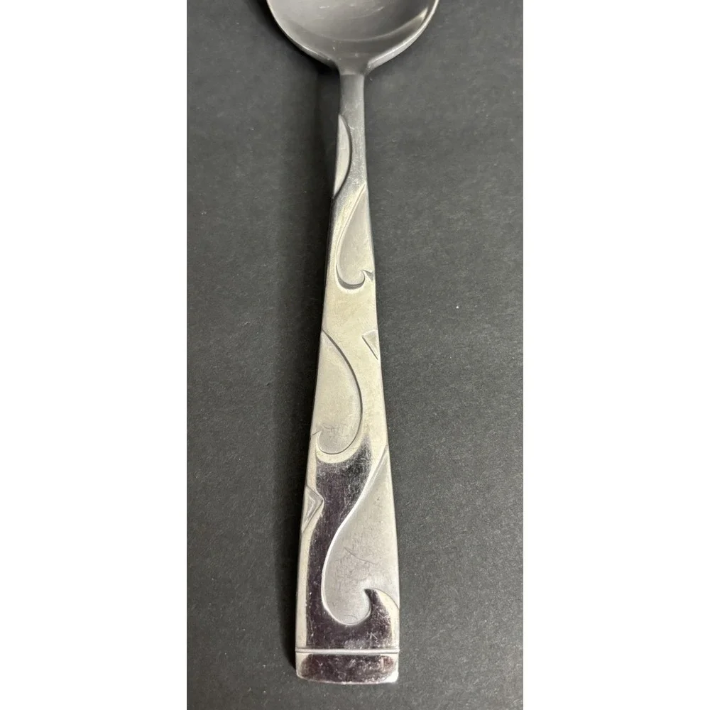 Oneida Tuscany Tablespoon Serving Spoon 8 1/2